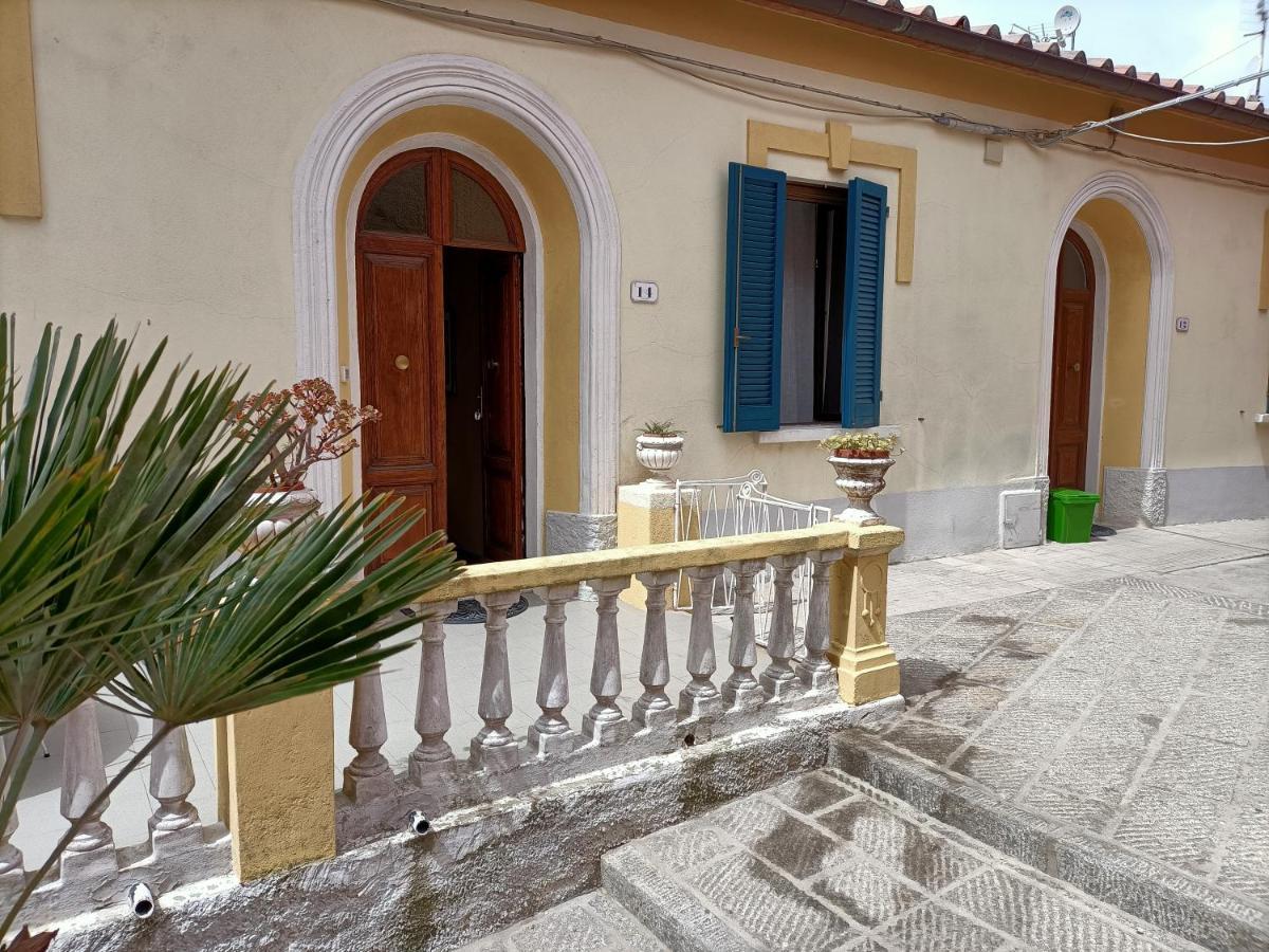 La Terrazza Nel Cuore Di Capoliveri Dış mekan fotoğraf